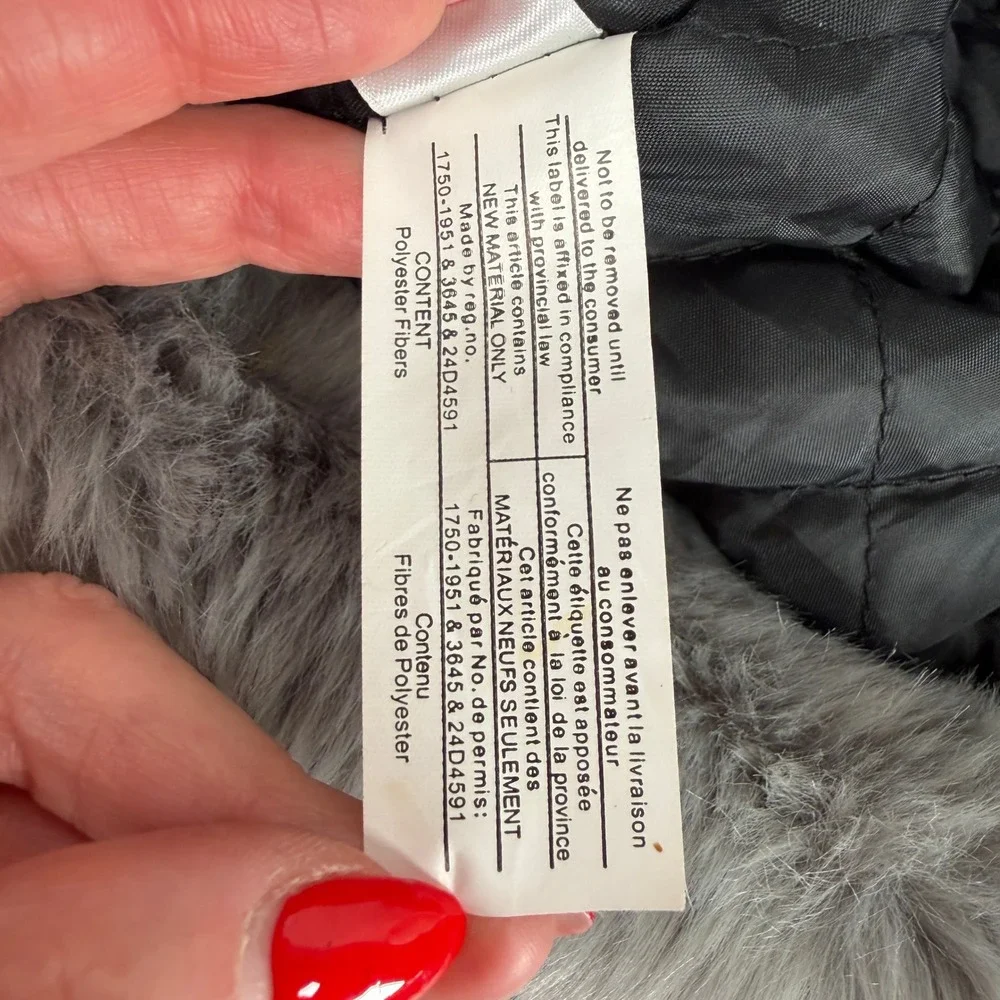 Justice One Size Trapper Hat Grey Faux Fur Pom Pom Aviator Winter Cap 820388